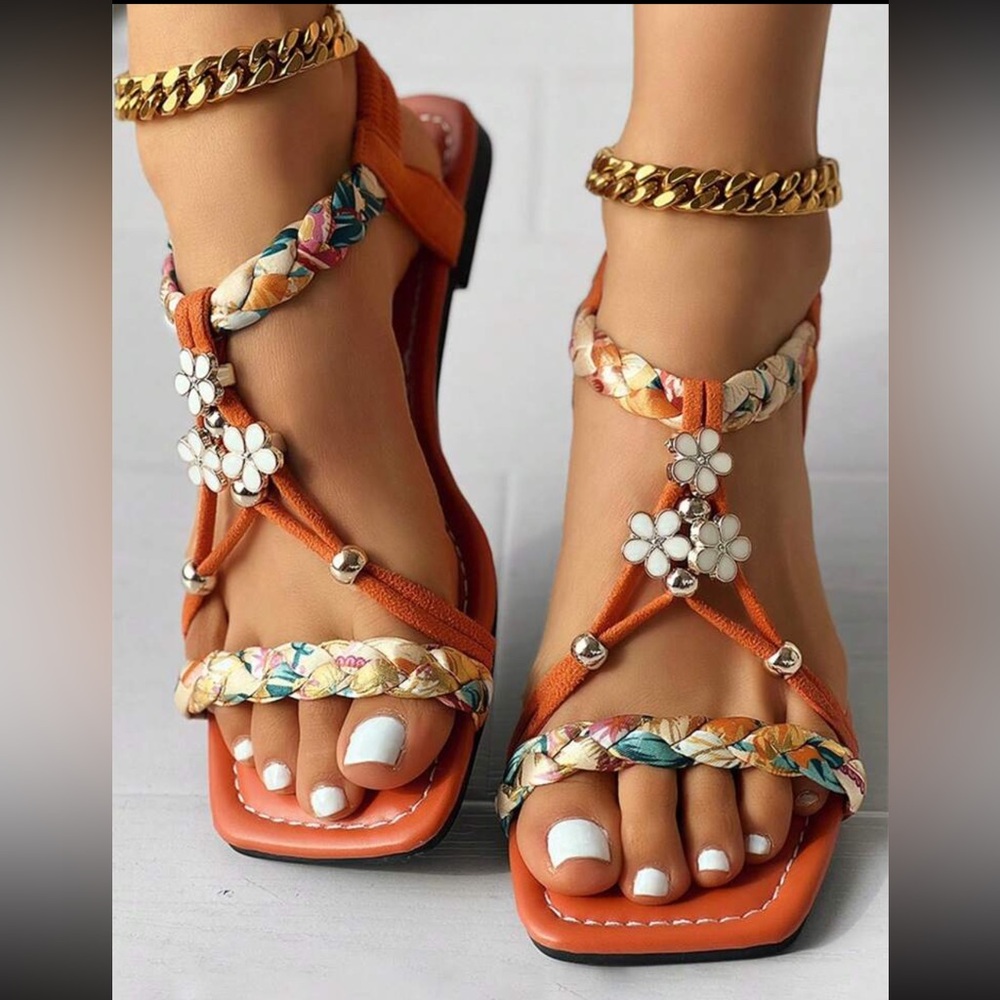 Orange flat sandals ☀️